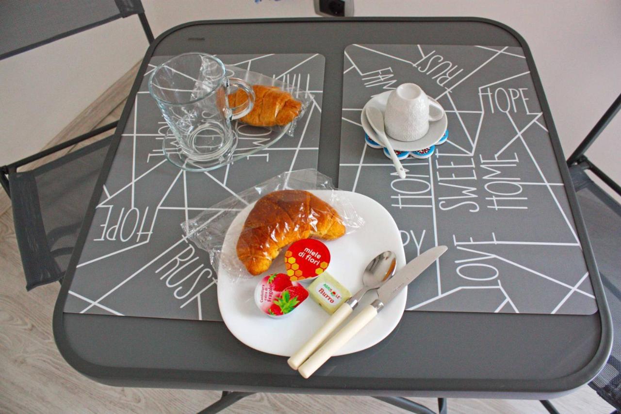 Bed And Breakfast I 7 Venti- 7 Winds Napoli Ngoại thất bức ảnh