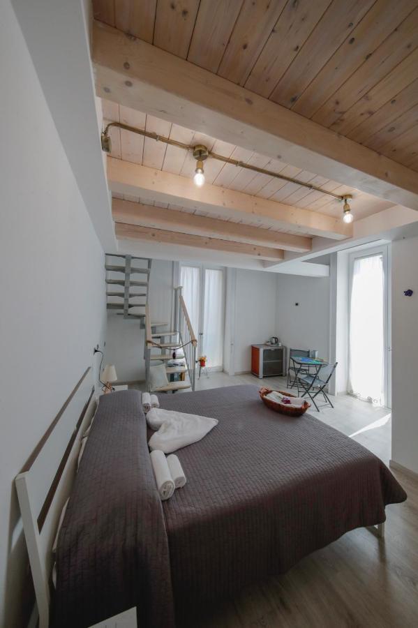 Bed And Breakfast I 7 Venti- 7 Winds Napoli Ngoại thất bức ảnh